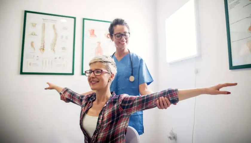 Czy fizjoterapeuta może wystawić skierowanie na zabiegi? Sprawdź!